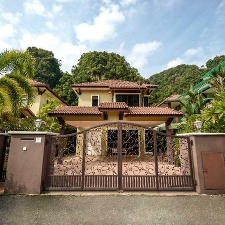 The Heaven In Sunway Ipoh Villa Екстериор снимка